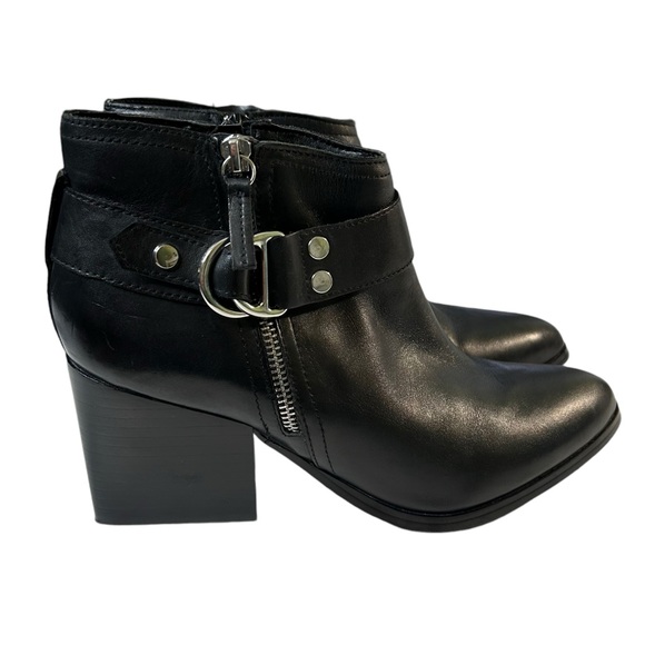 Marc Fisher Vanqar Women’s Black Leather Ankle Booties Block Heel Boots Size 10M - Picture 1 of 16